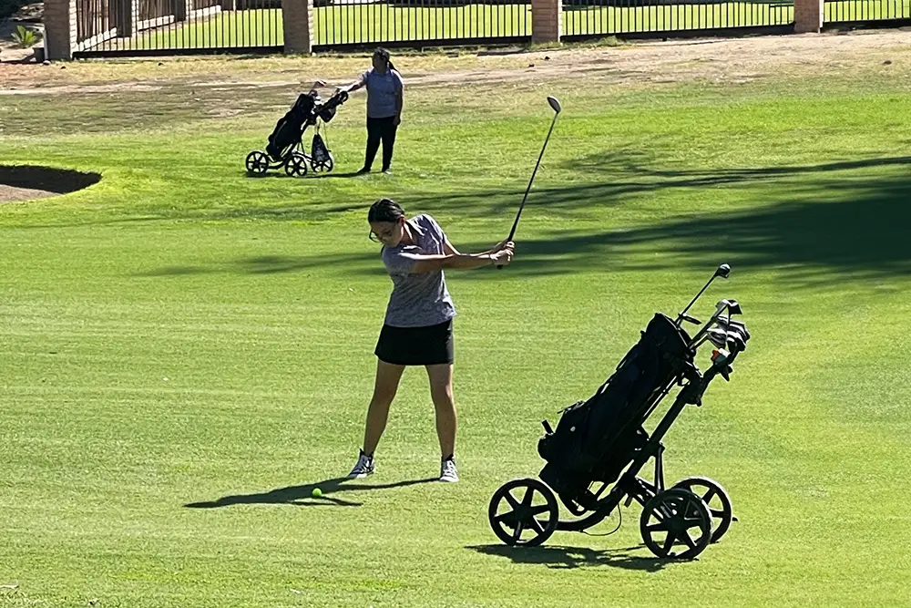 MSHS girls golfing